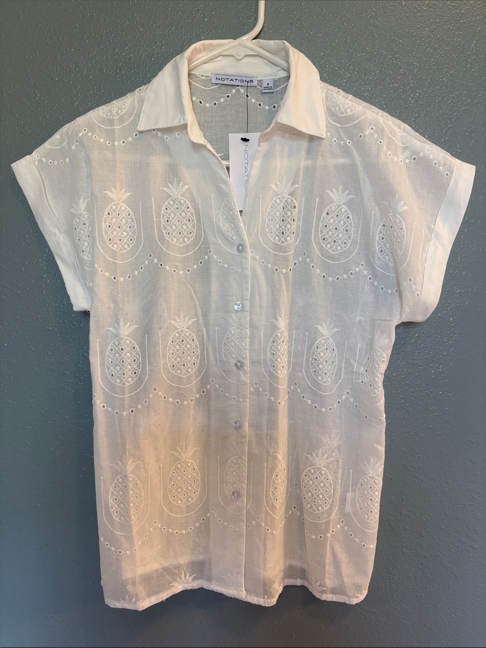 White Pineapple Embroidered Short Sleeve Button-Up Shirt